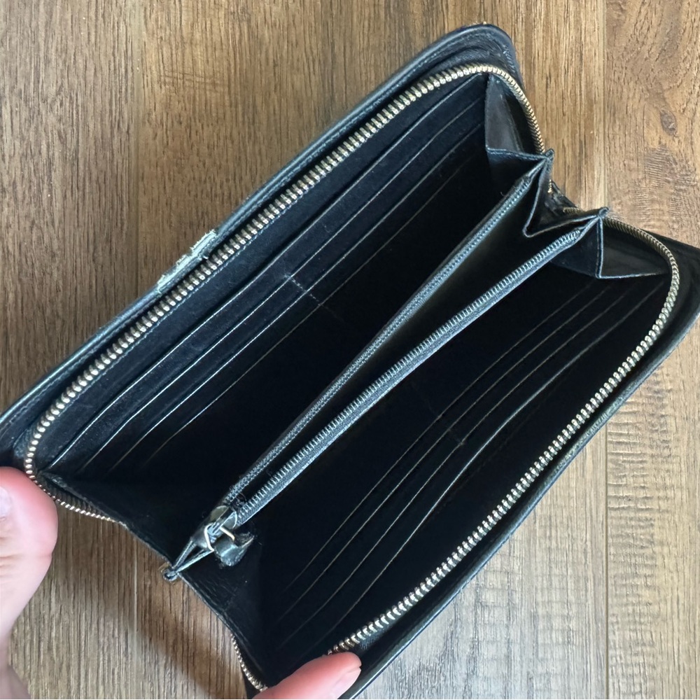 Saint Laurent Zip Around Black Leather Wallet - Picture 10 of 11